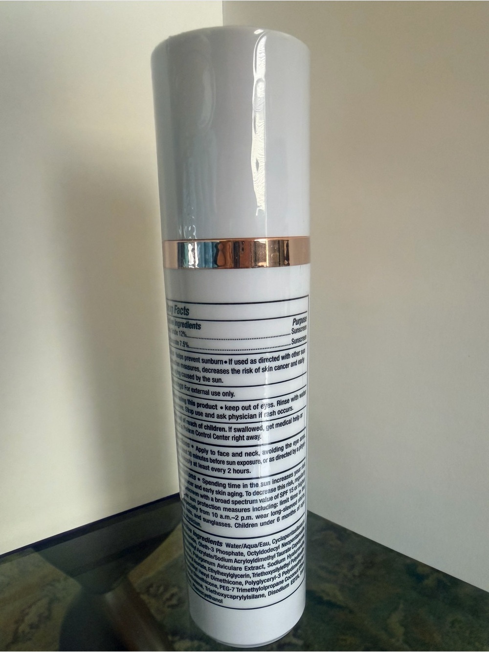 Drmtlgy Universal Tinted Moisturizer SPF46 - Picture 3 of 4